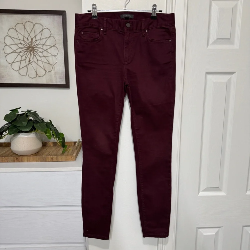 {Ann Taylor} 